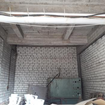 Гараж под лабораторией